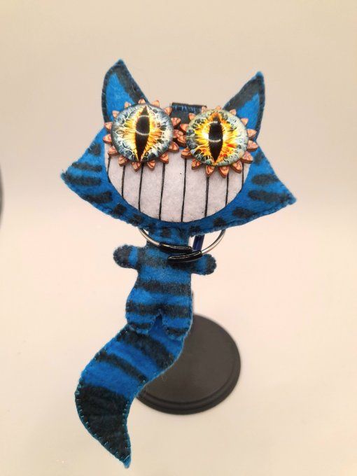 Chat-monstre Bleu tigré noir.