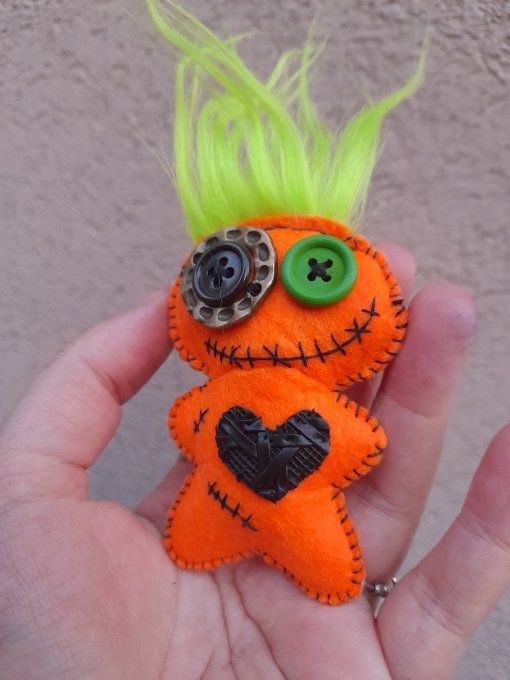  Vaudoo "MORIKA" La mordeuse de souvenirs