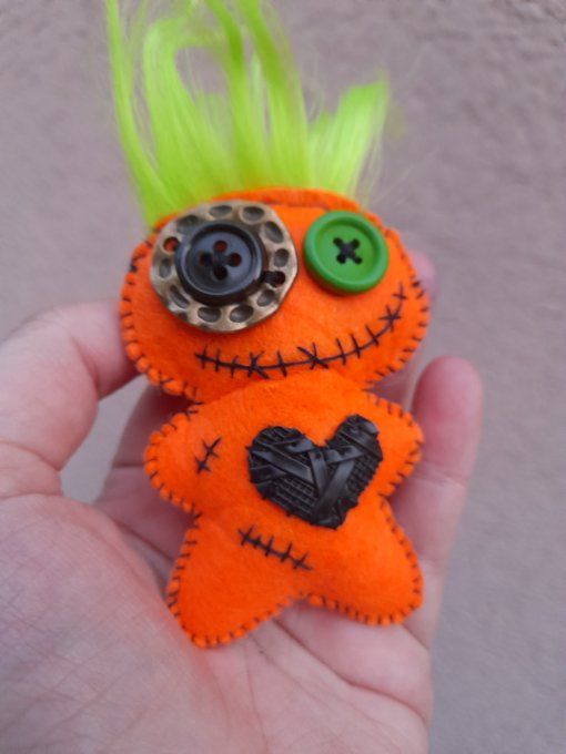  Vaudoo "MORIKA" La mordeuse de souvenirs