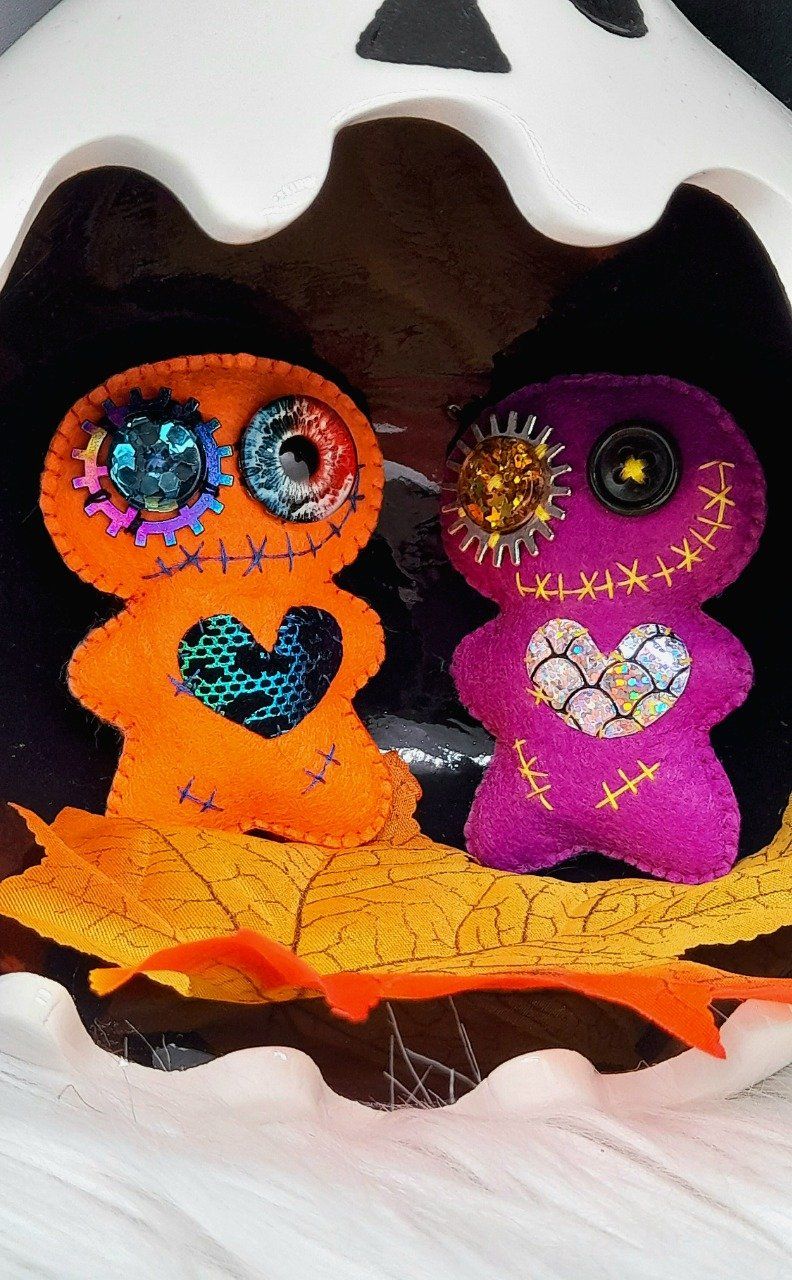 Poupée Vaudoo ORANGE Porte-clef