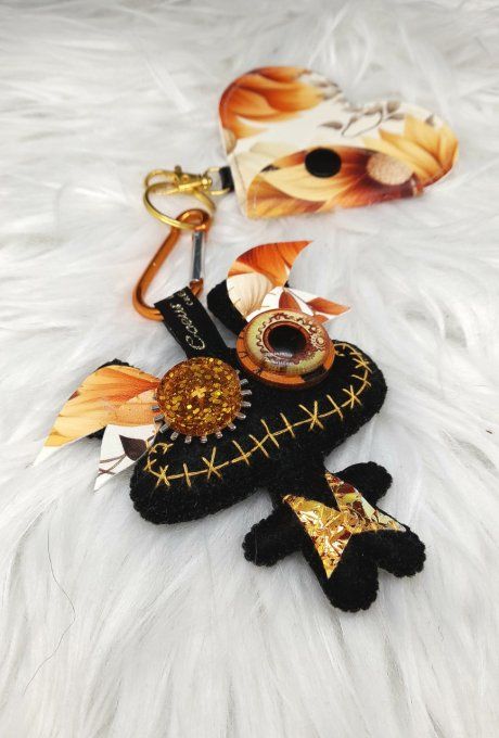 P'tit TOTEM collaboration "L'aiguille de Sha" porte-monnaies.