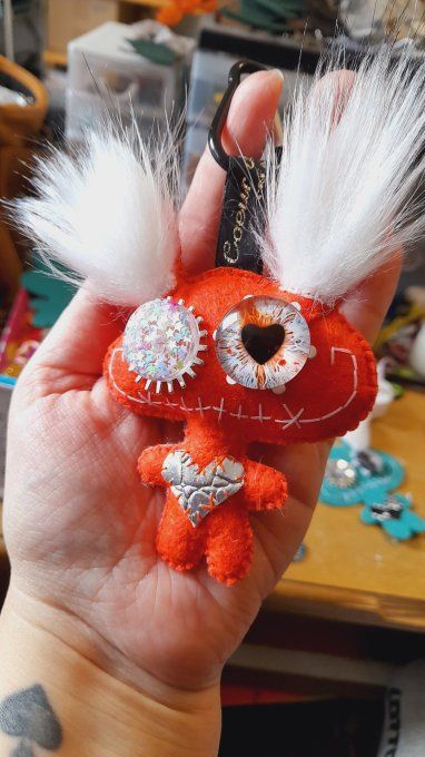 Le P'tit TOTEM de l'amour fluffy Orange Mega Sensoriel 