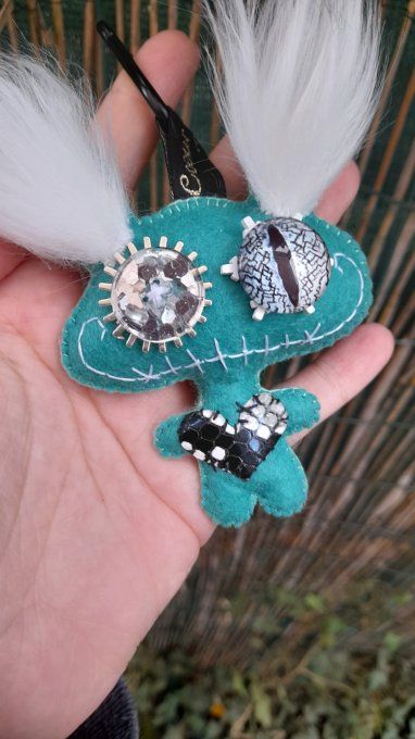 P'tit TOTEM de l'amour Fluffy Mega Sensoriel vers d'eau 