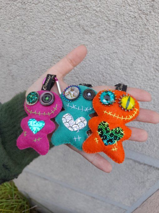 Poupée Vaudoo contre "L'ANXIÉTÉ" Coeur holographique