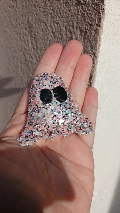 Magnet fantôme rose paillettes