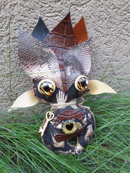 Mandragore lutin des jardins. "Twinny" 