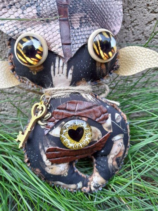 Mandragore lutin des jardins. "Twinny" 