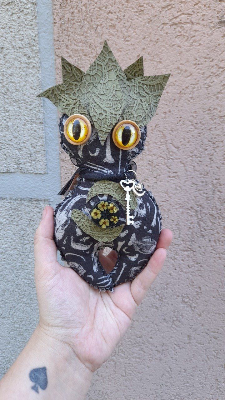 Mandragore  "Nora" et sa clef magique